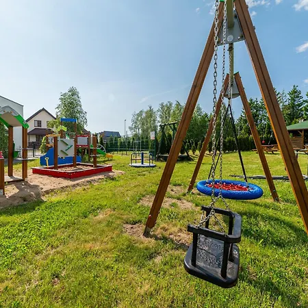 Comfortable Homes Near The Sea, Pool Feriehus *