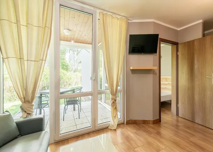 Comfortable Homes Near The Sea, Pool Σπίτι διακοπών *