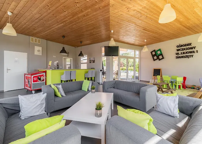 Comfortable Homes Near The Sea, Pool Σπίτι διακοπών