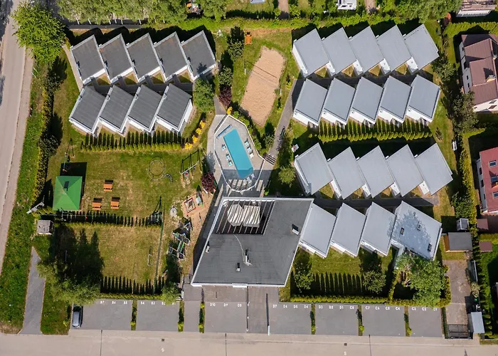 Σπίτι διακοπών Comfortable Homes Near The Sea, Pool *