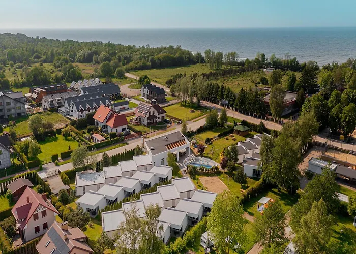 Comfortable Homes Near The Sea, Pool Σπίτι διακοπών